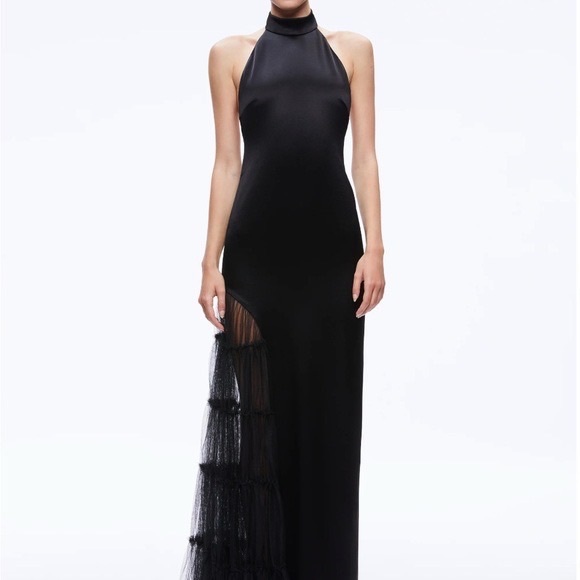 Elegant Black Halter Dress - Picture 3 of 5